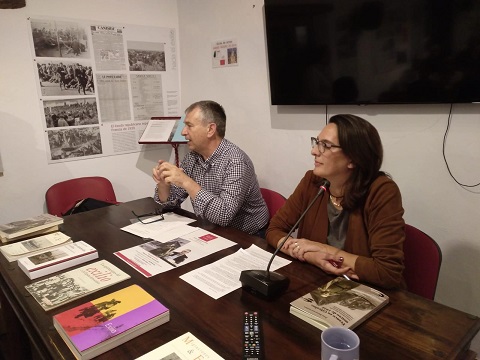 José Beneroso y Belén López Collado, durante la presentación del libro en la Casa de la Memoria.