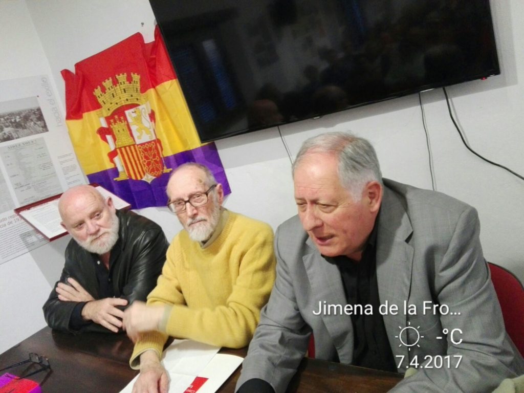 Felipe Alcaraz interviene, junto a Andrés Vázquez de Sola y Juan Gómez García.