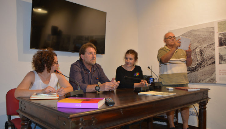 Presentación del acto.