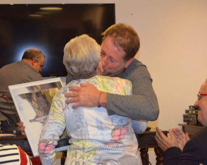 Homenaje a los familiares de las víctimas del Marrufo y la Sauceda.