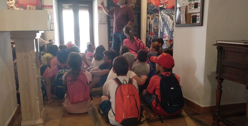 Visita de alumnos de enseñanza primaria de Jimena.