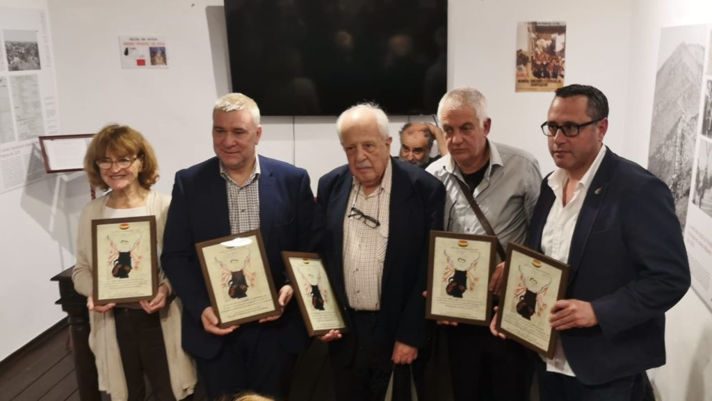 Representantes de Gibraltar homenajeados.