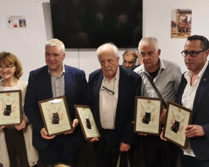 Representantes de Gibraltar homenajeados.