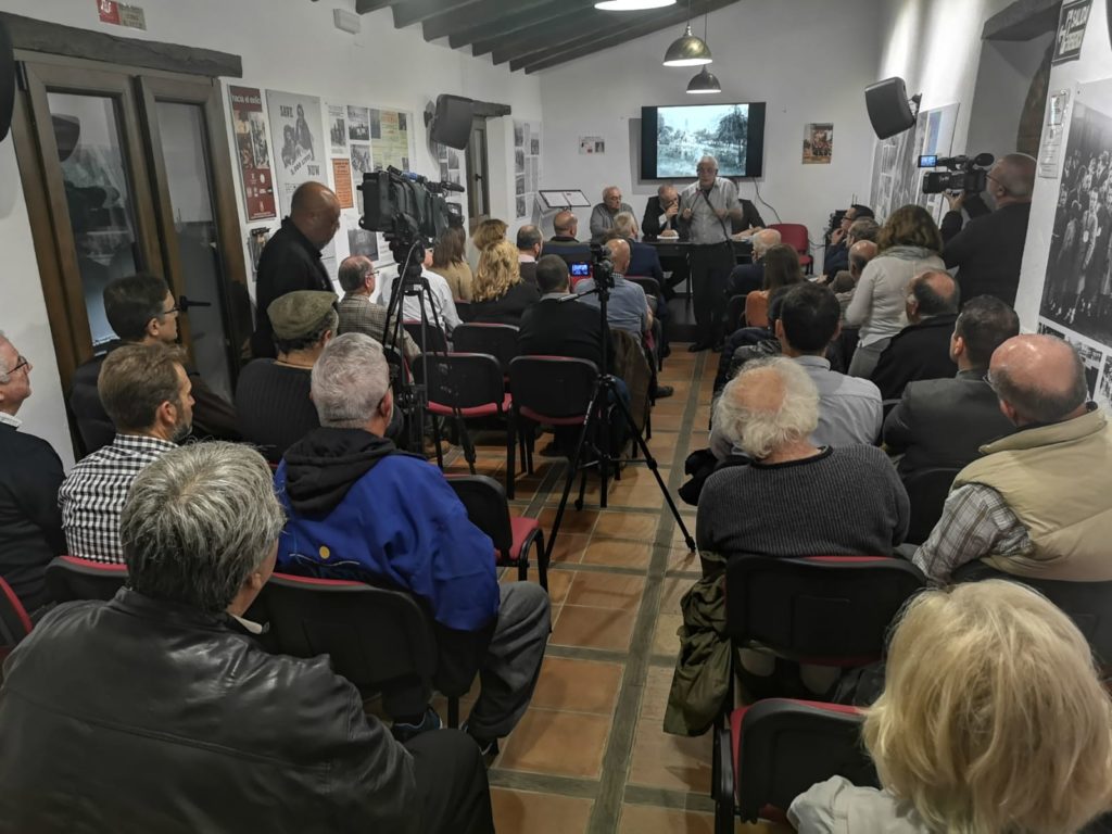 Participantes en el acto.