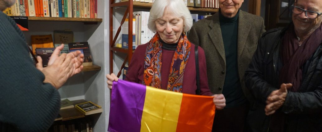 Pilar Infante, en la inauguración del Rincón de Jesús Ynfante en la Biblioteca de la Casa de la Memoria.