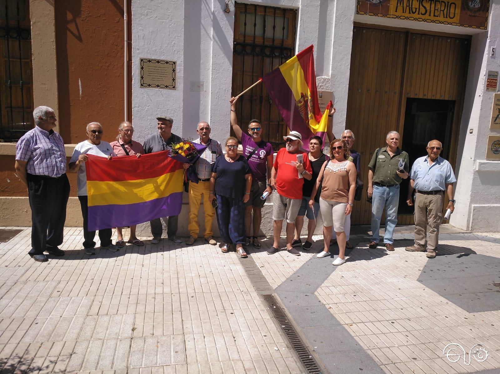 José María Ayala aparece en el centro de la imagen, en un acto en La Línea en julio de 2019.