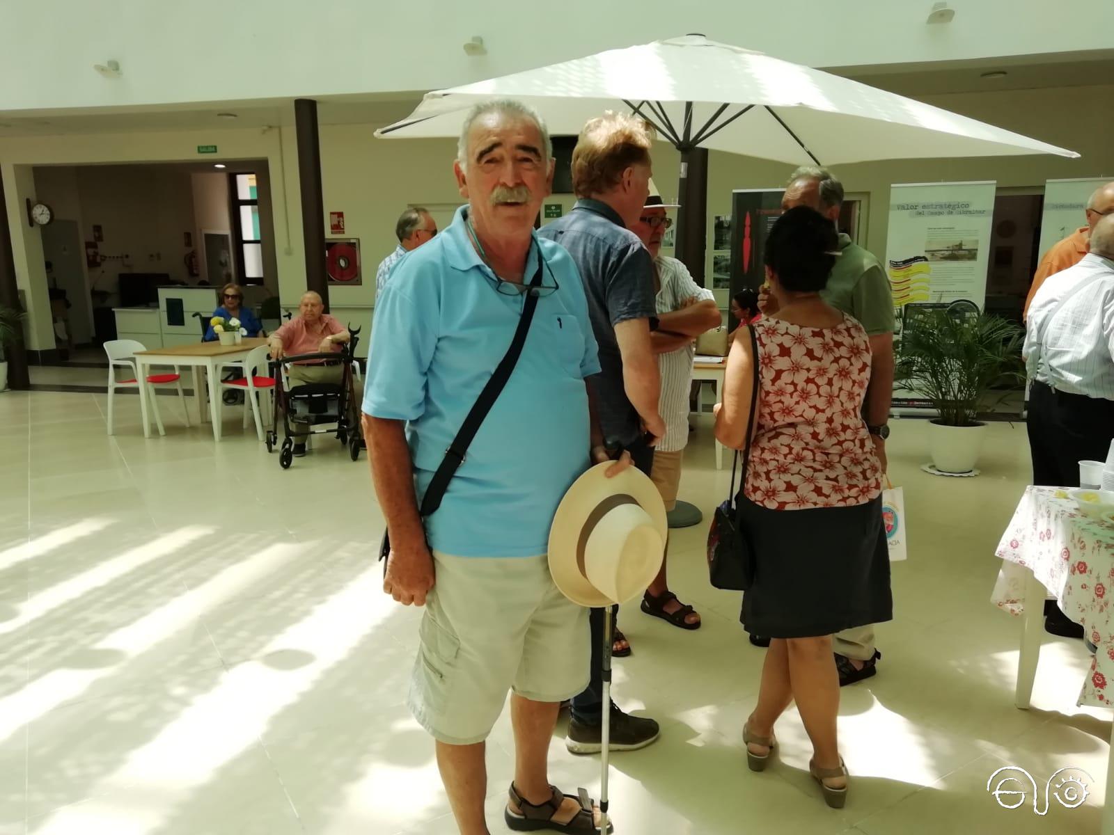 José María Ayala, tras la presentación del primer número de la revista Cuatro esquinas, en La Línea en Esquinas en agosto de 2019.