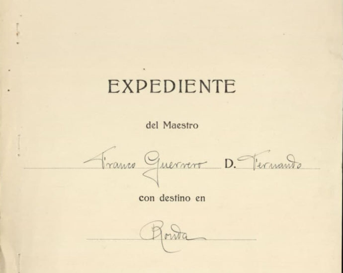 Instrucción pública. Expediente del maestro Fernando Franco Guerrero.