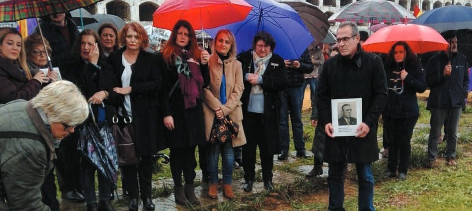 Portada de Cuatro Esquinas, mayo de 2020