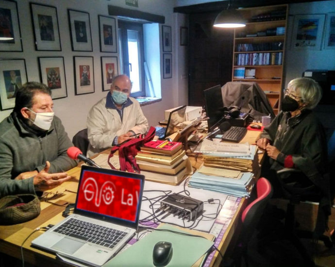 Malgara García, Fernando Sígler y Andrés Rebolledo, durante la sesión de grabación de este podcast.