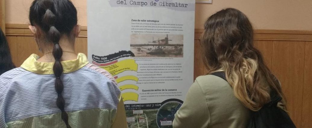 Exposición instalada en el IES Los Remedios de Ubrique.