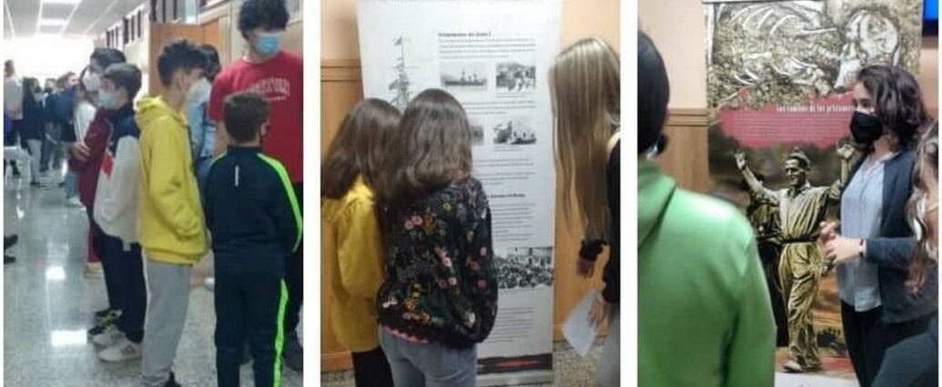 Alumnos del IES Los Remedios de Ubrique, ante la exposición.