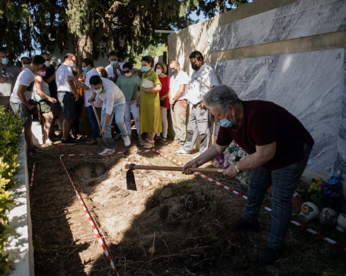 Comienzo simbólico de la exhumación de Trebujena.