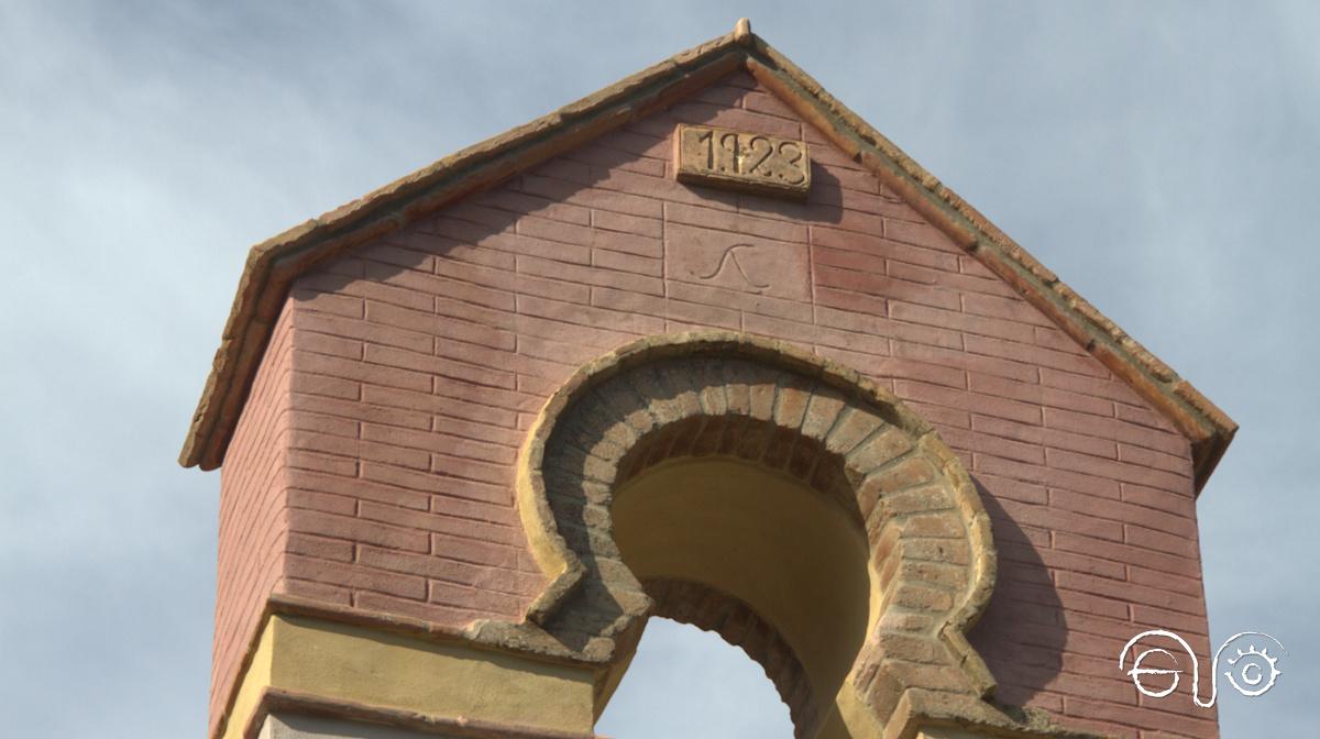 La fachada de la ermita de la Sauceda, restaurada episode artwork