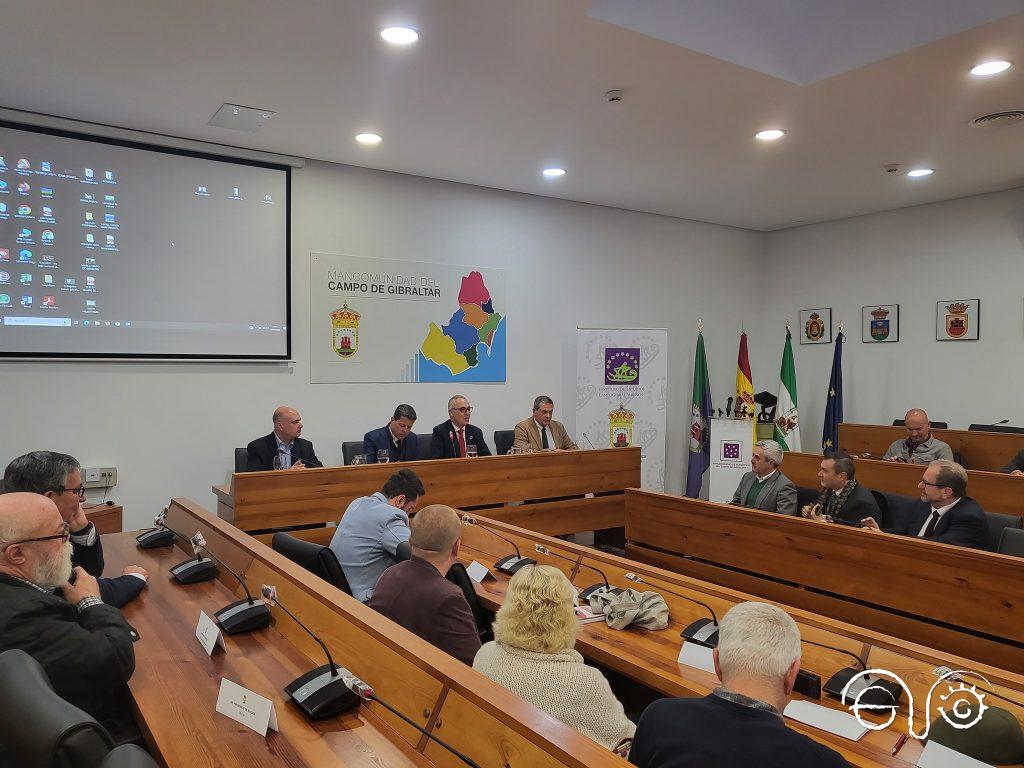 Presentación del libro (Foto: Campo de Gibraltar Siglo XXI).