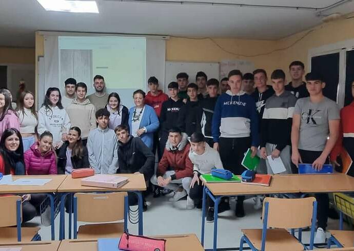 Estudiantes del IES Villa de Setenil participantes en la jornada de memoria histórica.