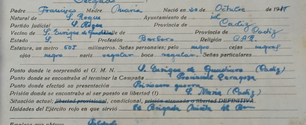 Ficha de inscripción en el Batallón.