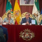 El secretario de Estado de Memoria Democrática, Fernando Martínez, entre la catedrática Encarnación Lemus y la diputada provincial Lucía Trujillo.