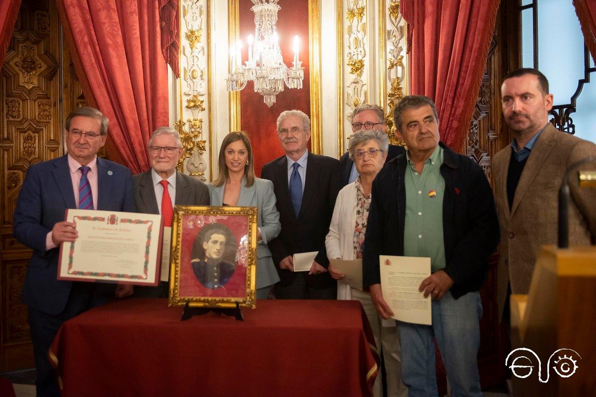 Reconocimiento a Antonio Yáñez-Barnuevo de la Milla.