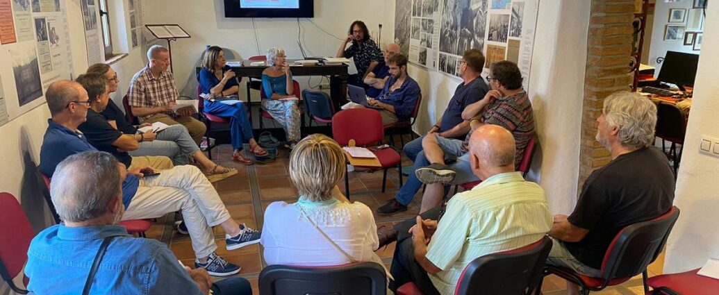 Asamblea de socias/os celebrada el 7 de octubre de 2023, en la que se aprobó el cese de la directiva saliente y la relación de personas de la nueva junta.