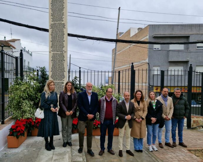 Inauguracion del monolito dedicado a las personas represaliadas de la Sierra de Cádiz, en Villamartín.