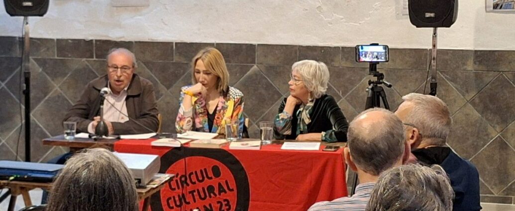 Isabelo Herreros y Margarita García participaron en la presentación del libro en Córdoba.