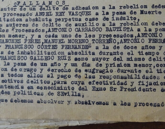 Fallo de la sentencia del consejo de guerra colectivo.