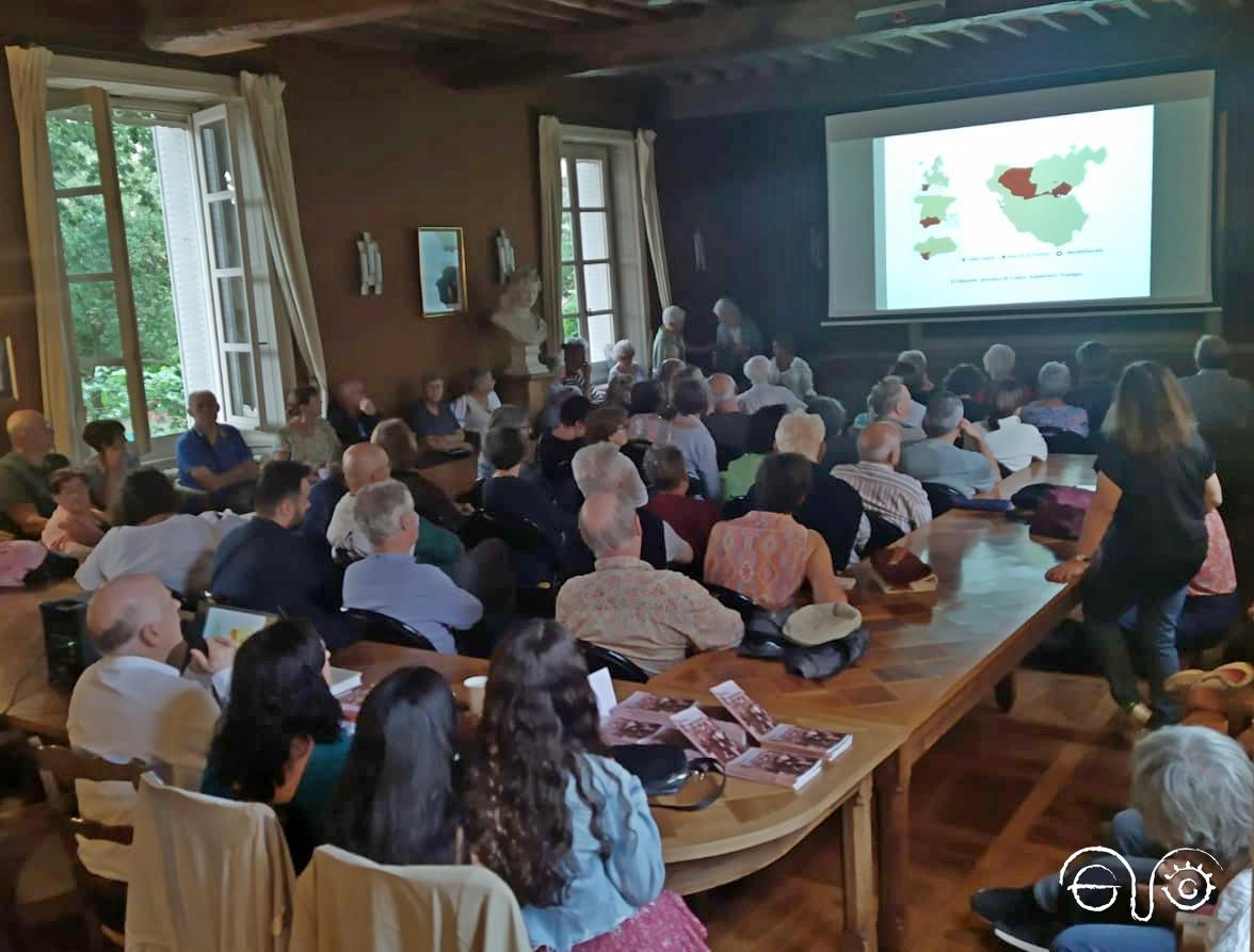 Presentación del origen y actividades de la Casa de la Memoria.