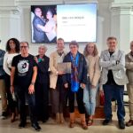 La concejala de Cultura, familiares de Gabriel Enríquez y colaboradores de la edición del libro.